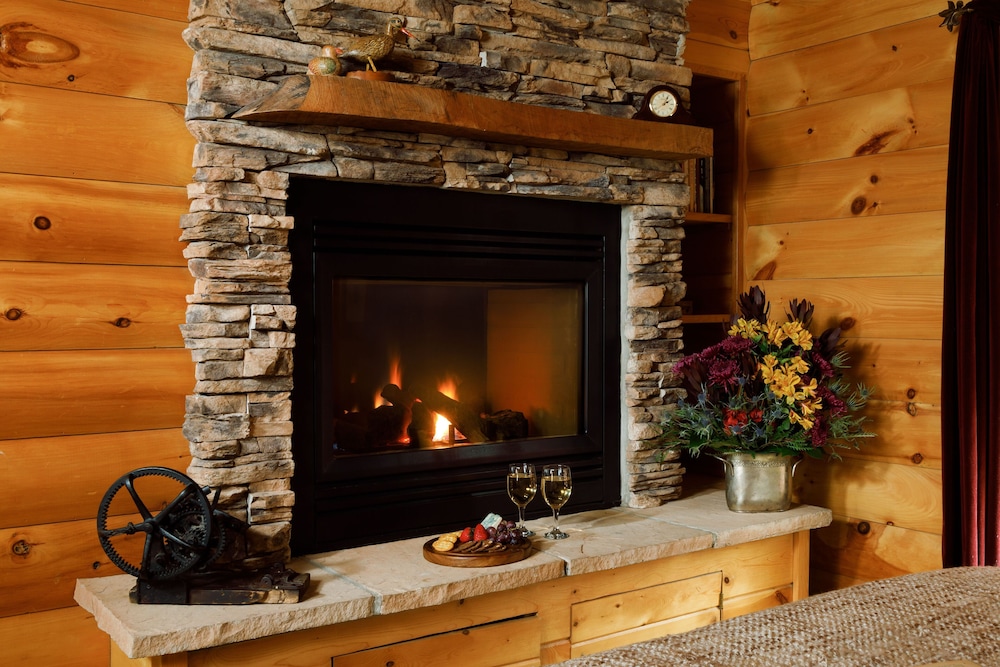 Log Cabin Suite photo 2