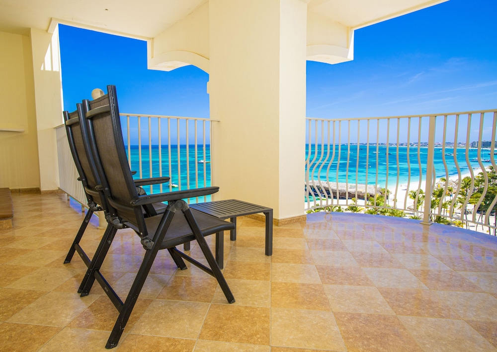 Suite, Ocean View (u)