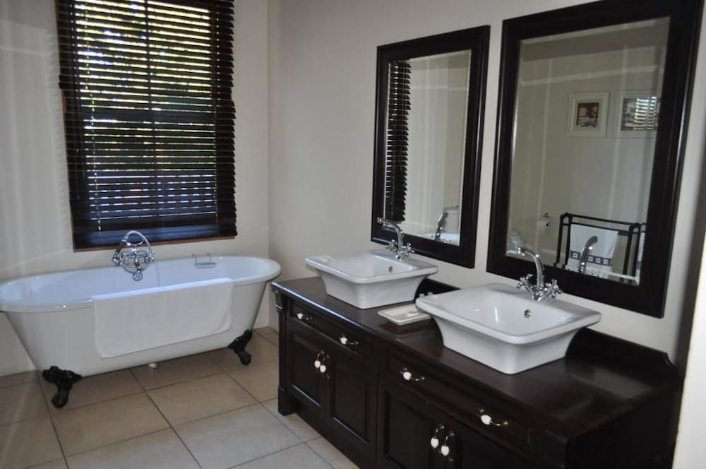 Executive Suite photo 2