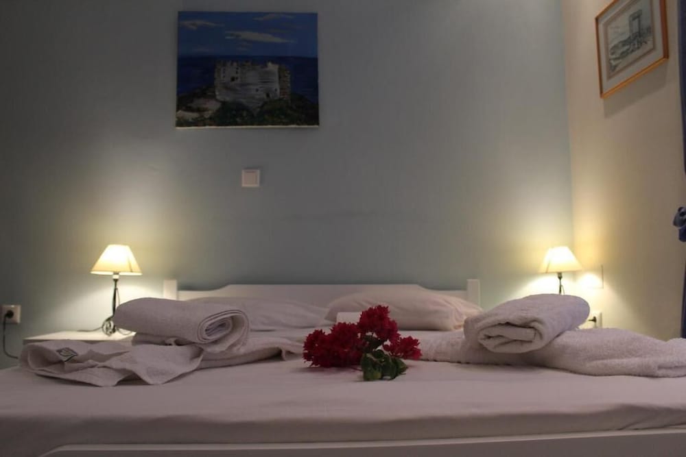 Double or Twin Room Sea View