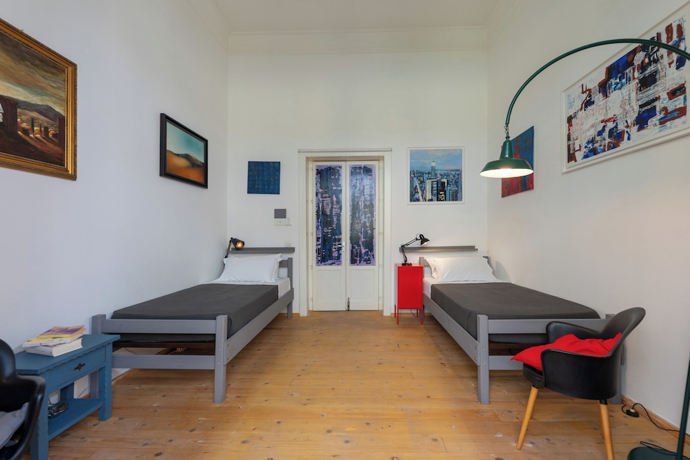 Classic Twin Room, City View