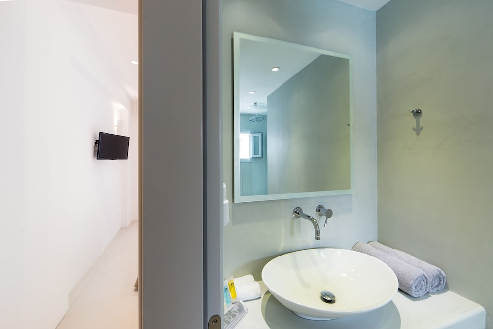 Double Room, Bathtub photo 2