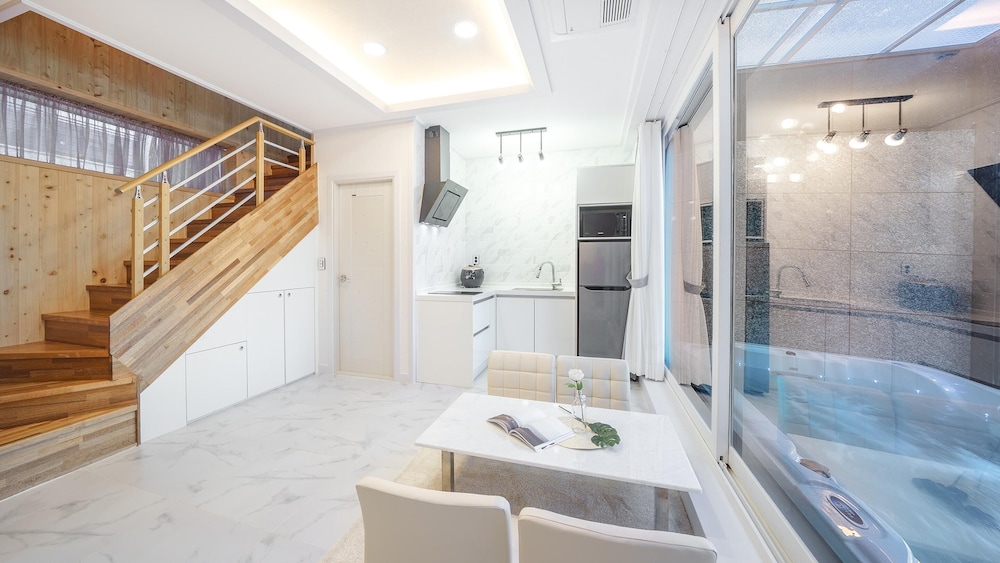 Basic Room, 1 Bedroom (Yeorum)
