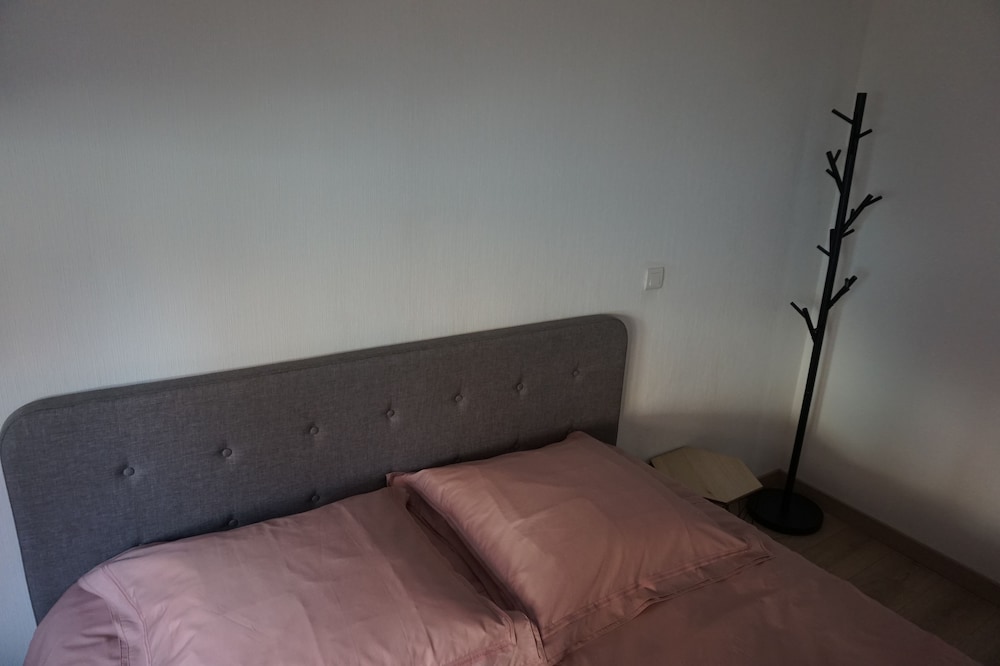 Classic Double Room, 1 Queen Bed, Non Smoking photo 2