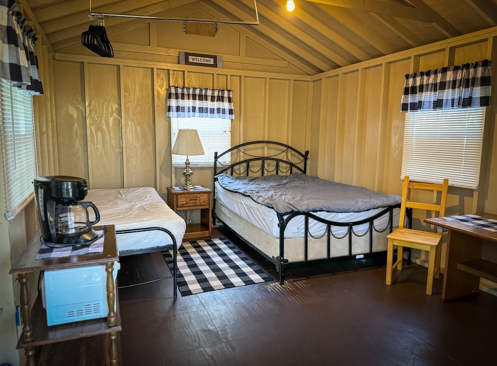 Traditional Cabin photo 1