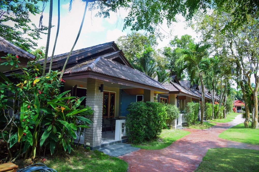 Superior Bungalow photo 2