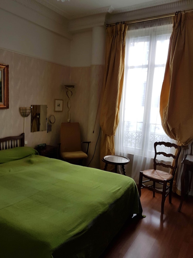 Double Room - Photo 4