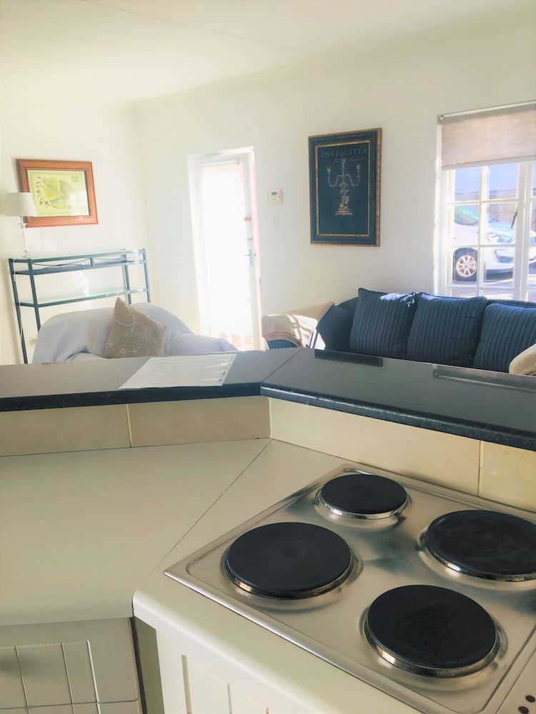 Comfort Apartment, 1 Bedroom, Accessible, Garden View photo 2