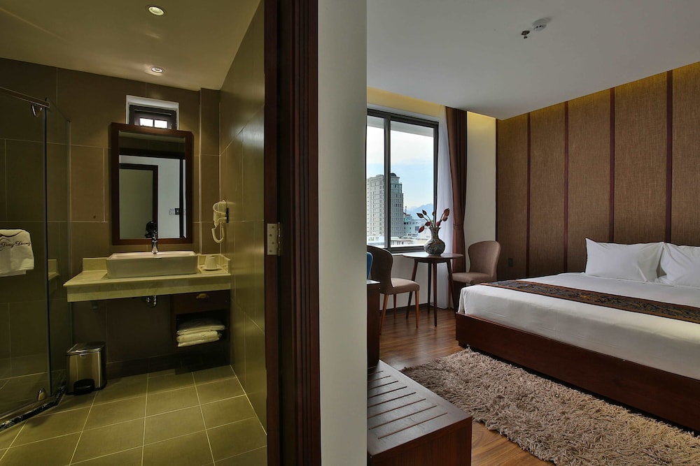 Premier Double Room - Photo 9