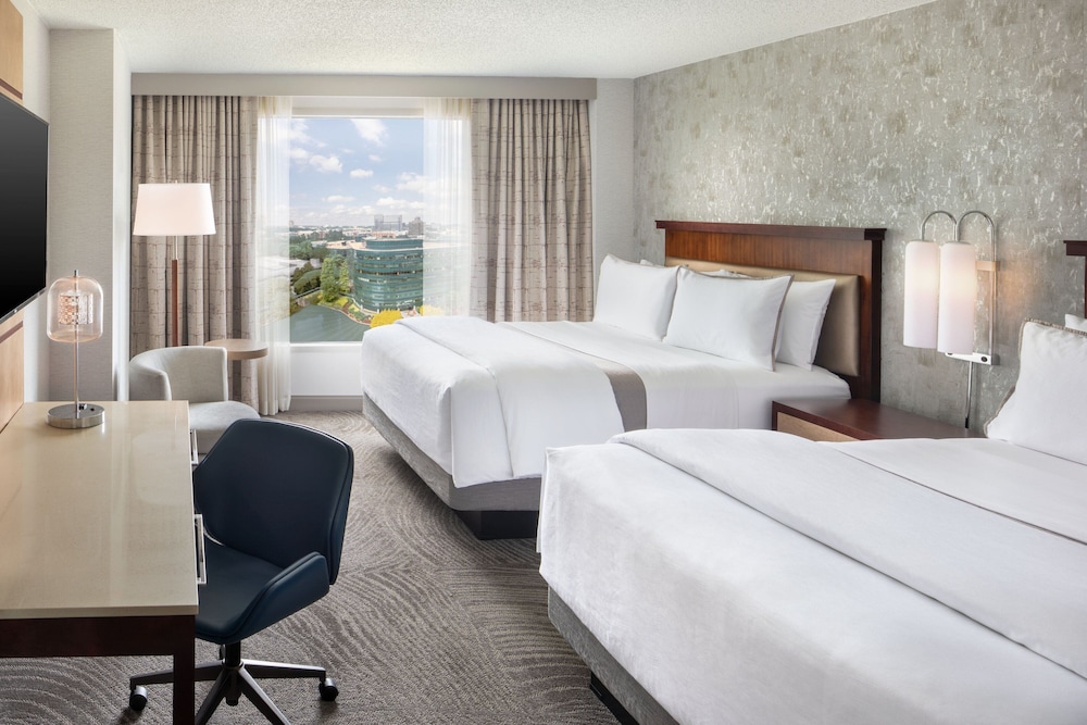 Superior Room, 2 Queen Beds, Lake View at The Westin Atlanta Perimeter North in Atlanta