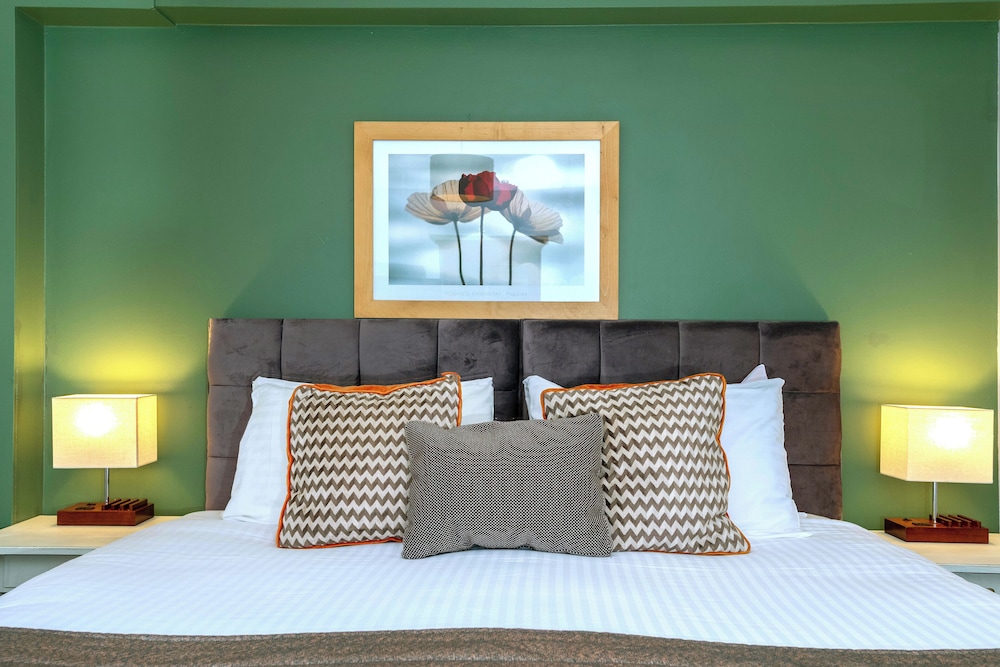 Standard Double Room, Ensuite photo 3