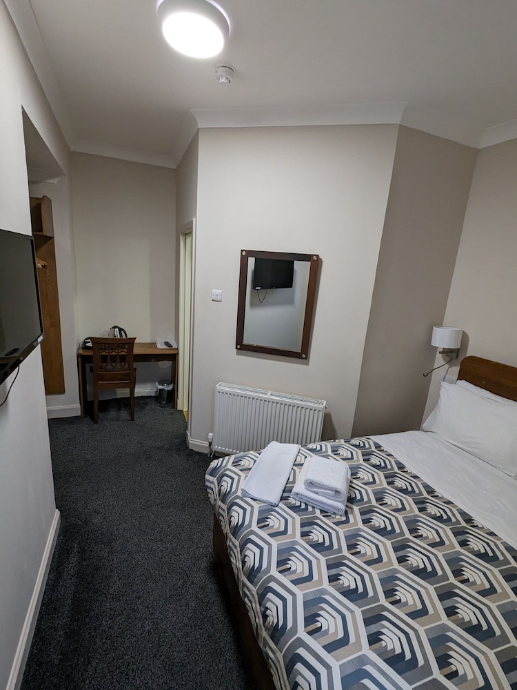 Economy Double Room photo 2
