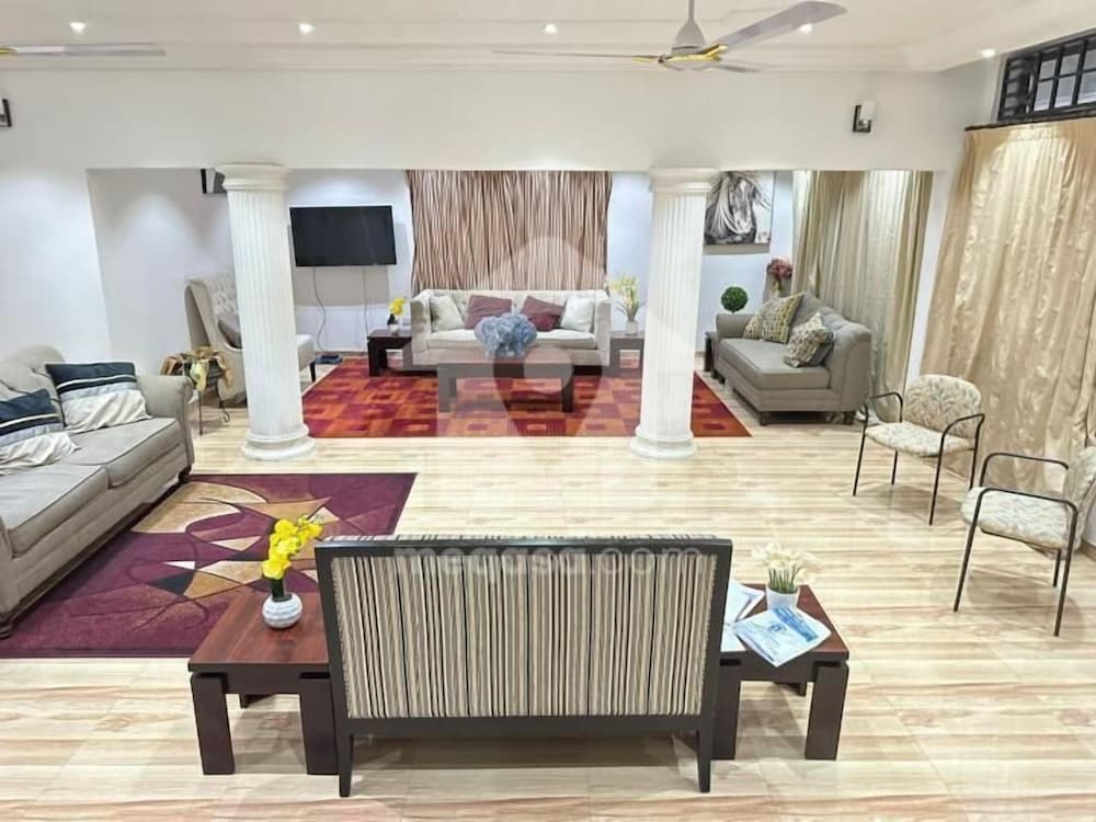 Suite photo 1