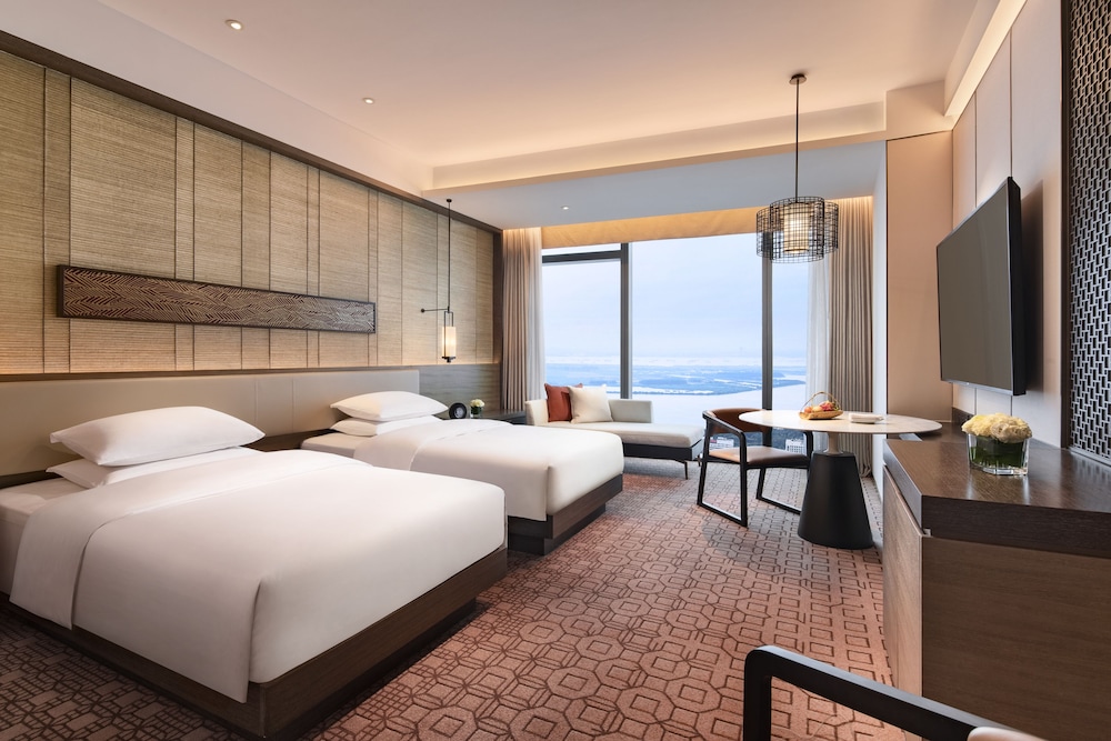 Room, 2 Twin Beds, View
