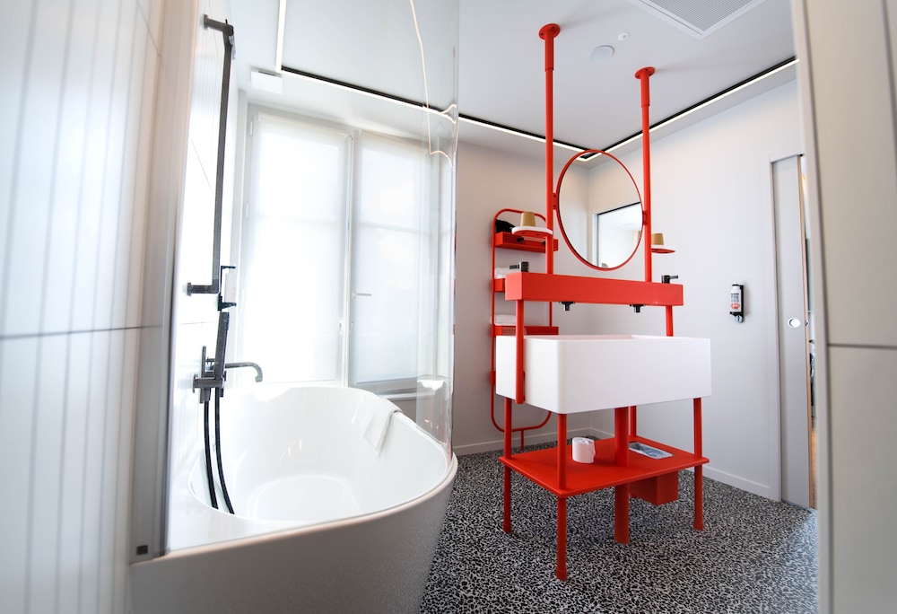 Junior Suite, 2 Double Beds (Deluxe) - Photo 4