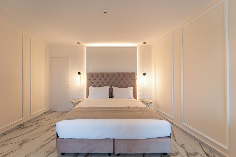 Superior King Suite | Private