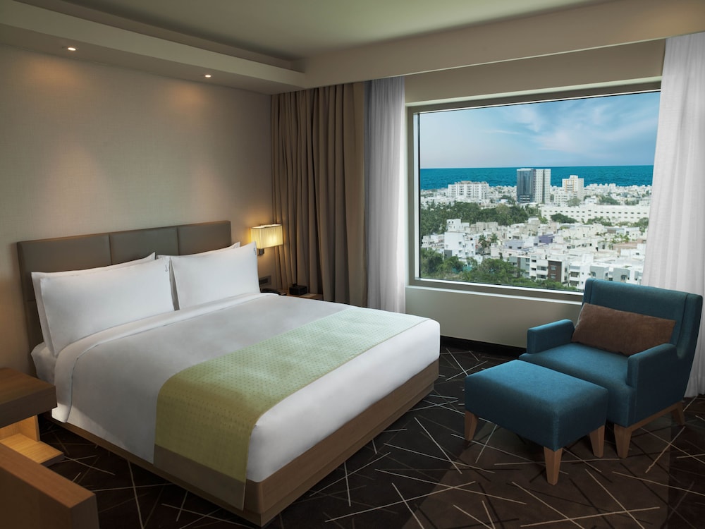 King Suite - Lounge Access
