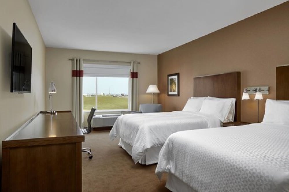 Deluxe Room, Multiple Beds photo 3
