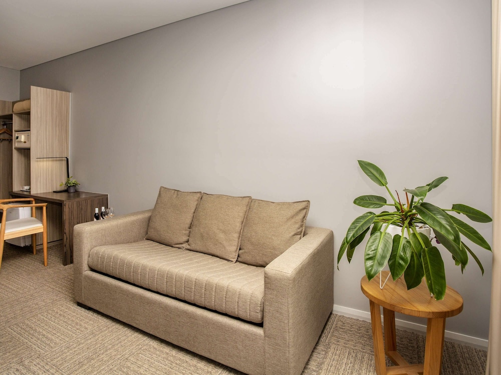 Family Room, 1 King Bed with Sofa bed, Lake View photo 3