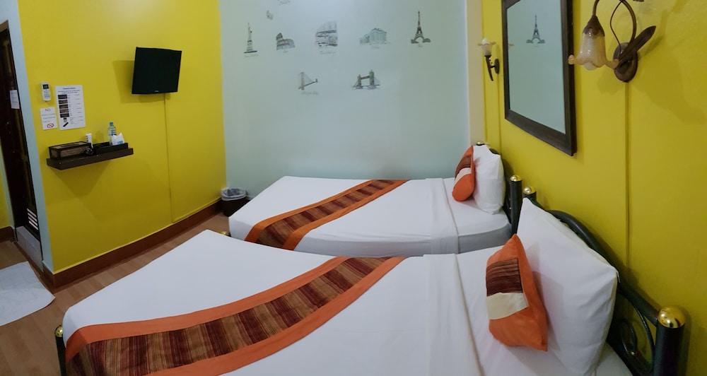 Standard Twin Room (No Breakfast) photo 3