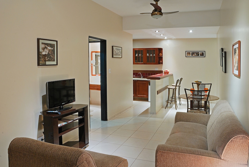 Standard Triple Room, 3 Twin Beds photo 1