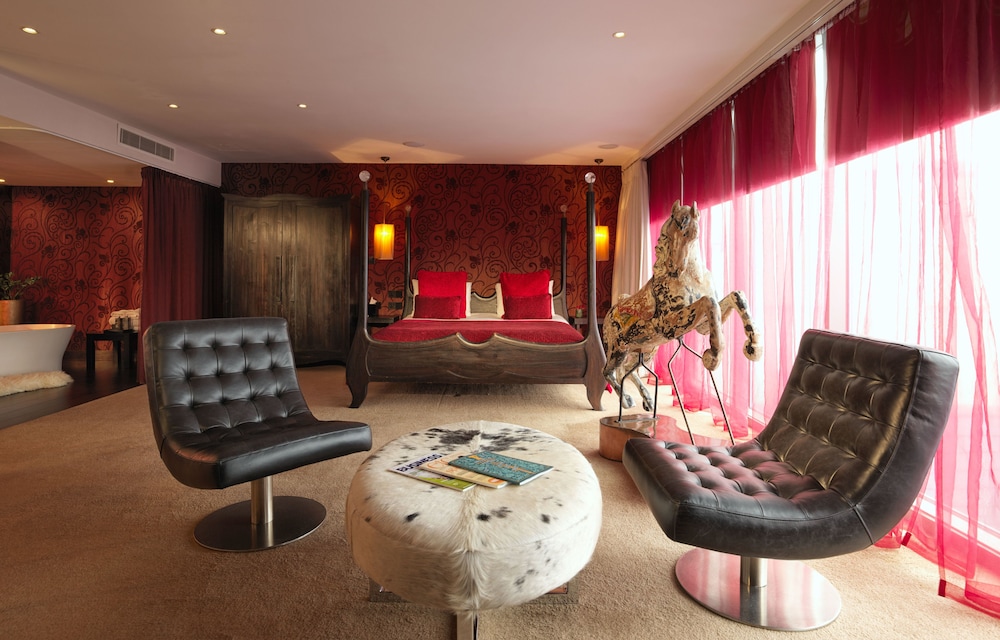 Penthouse photo 1