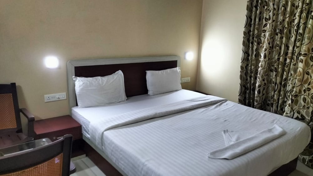 Deluxe Double Room, Multiple Bedrooms, City View photo 1