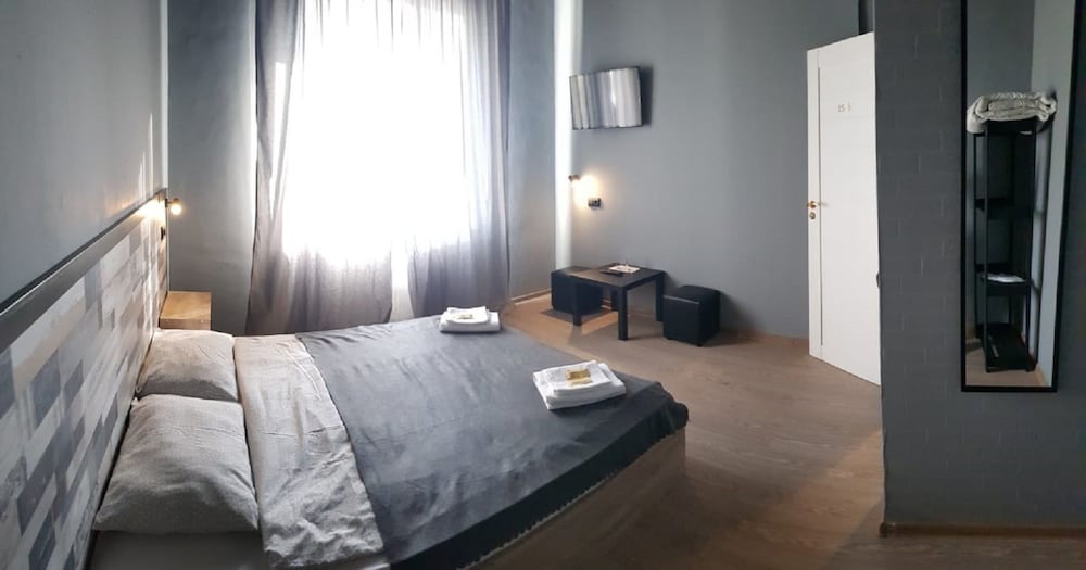 Economy Double Room photo 2