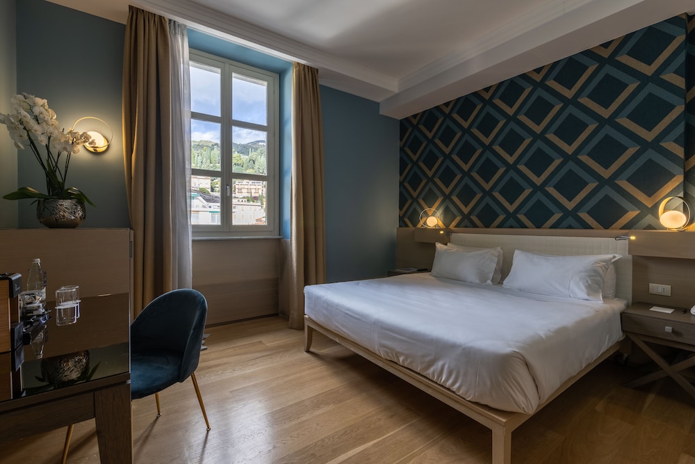 Superior Room, Hill View - Photo 4
