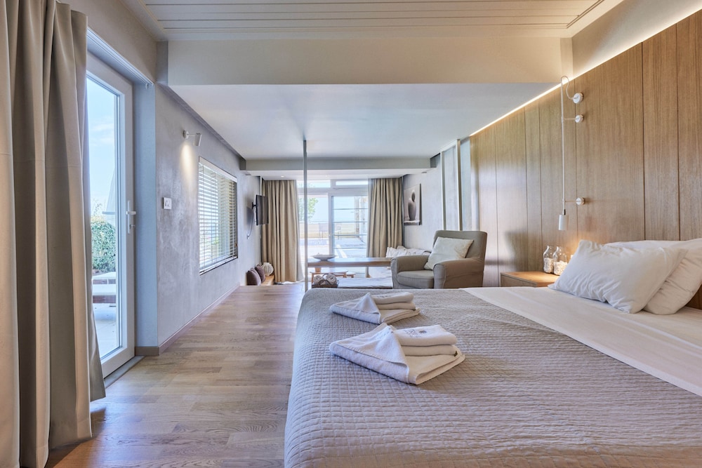 Family Room, Private Pool, Sea View