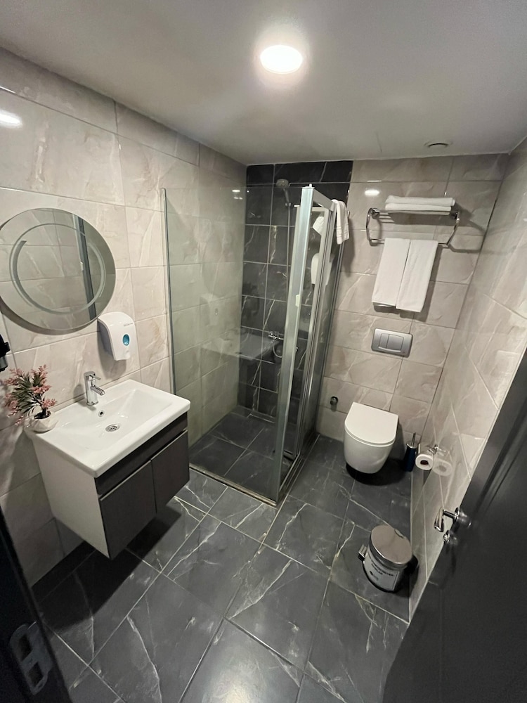 Business Twin Room, City View photo 2