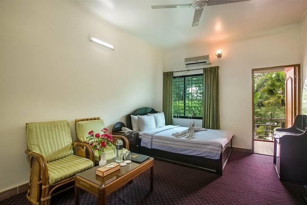Deluxe Double or Twin Room photo 1