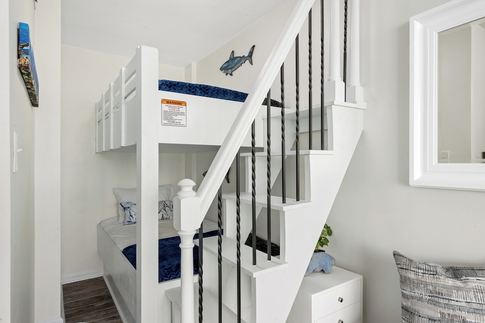 "Elegância Costeira" - Apartamento à beira-mar com 2 quartos e 2 banheiros
