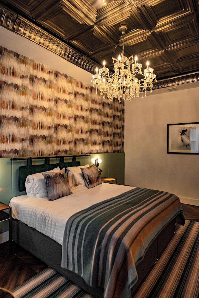 Superior Room, 1 King Bed, Ground Floor - Photo 2