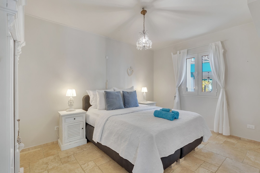Exclusive Villa photo 1