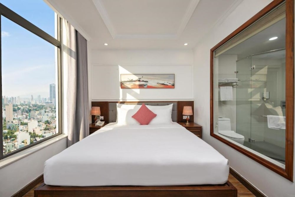 Premier Double Room, City View
