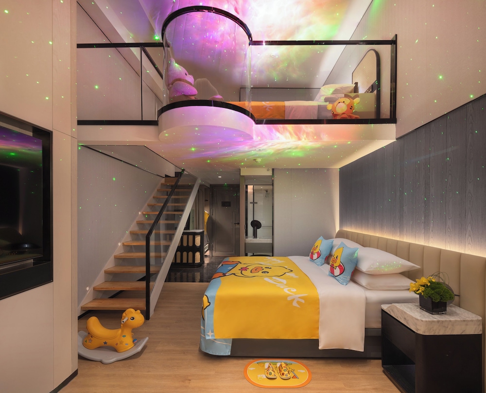 Family Duplex, Multiple Beds, Private Bathroom, City View