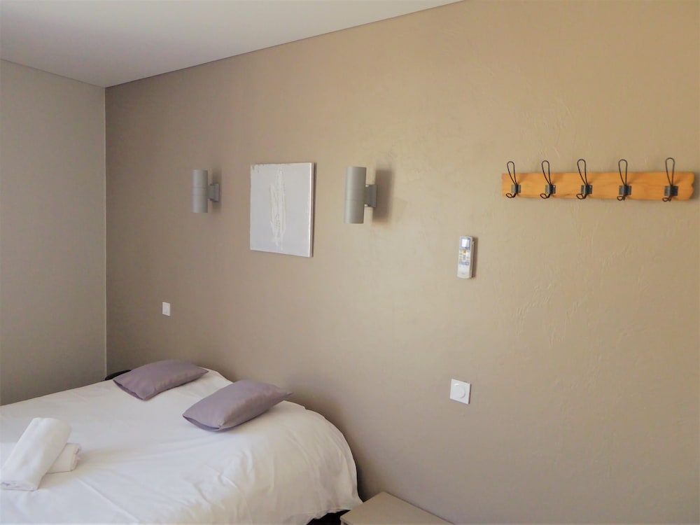 Classic Triple Room - Photo 2
