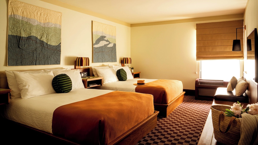 Room, 2 Queen Beds