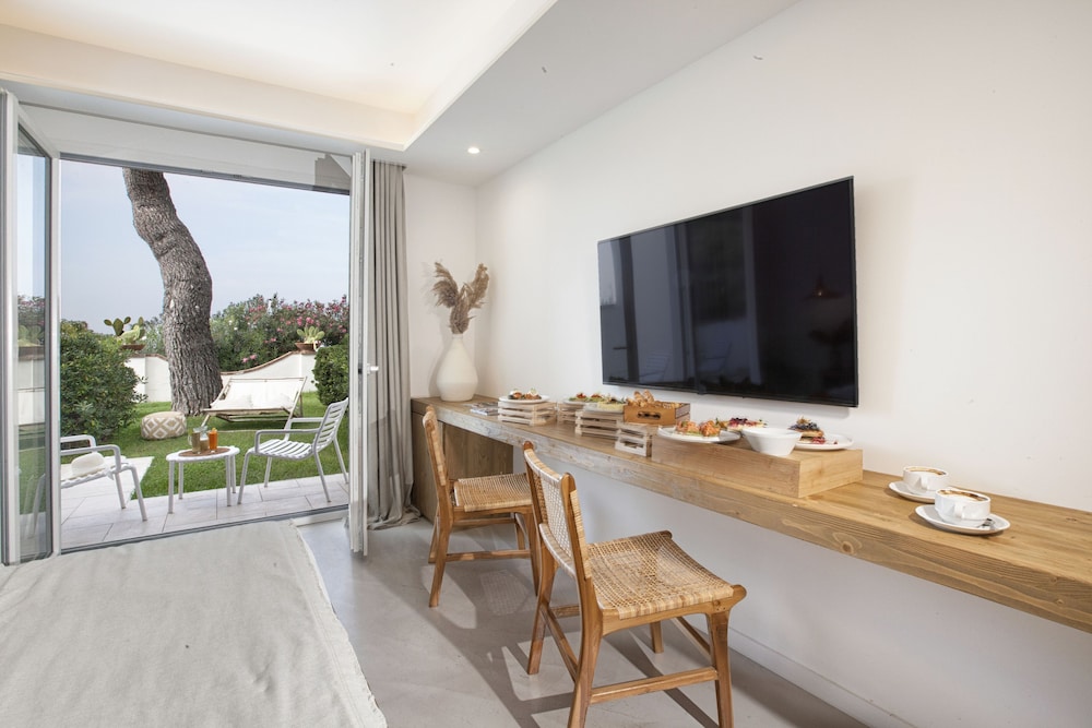 Classic Double Room, Patio, Garden View - Photo 5