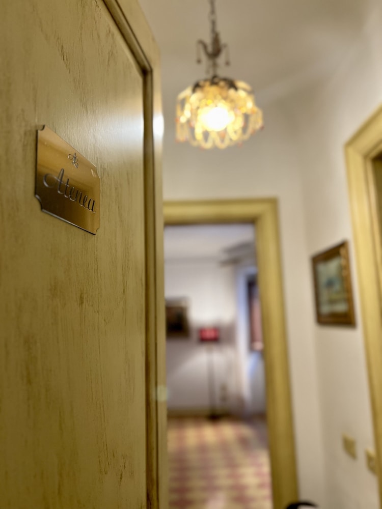 Deluxe Room, 1 Bedroom, City View, Tower photo 1