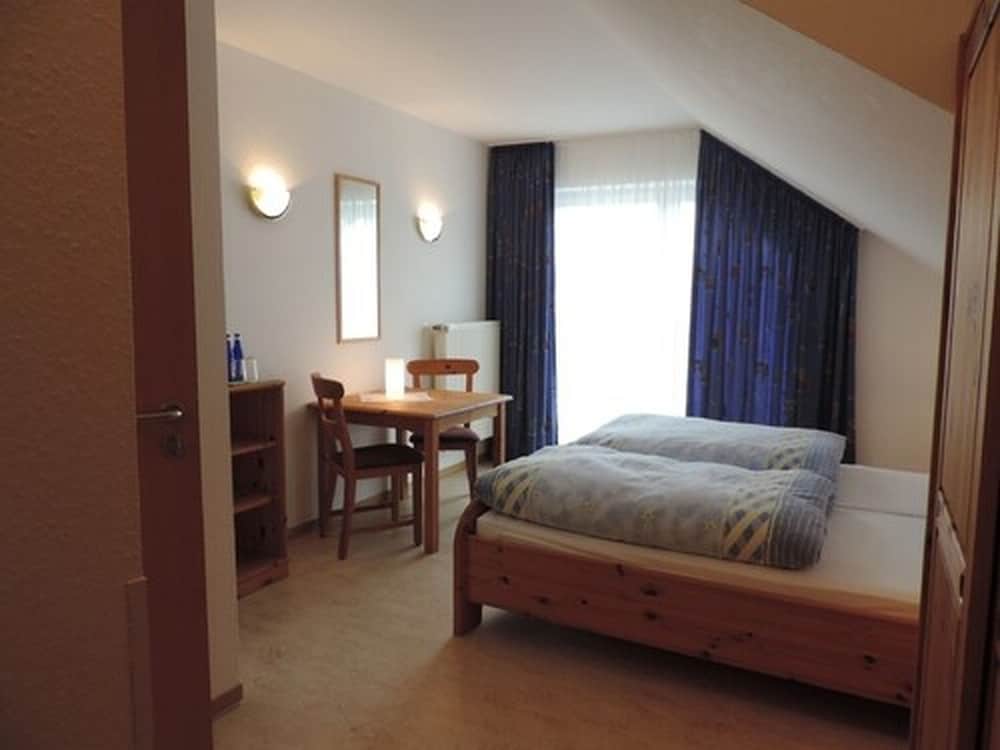 Business Double or Twin Room, Mountain View photo 1