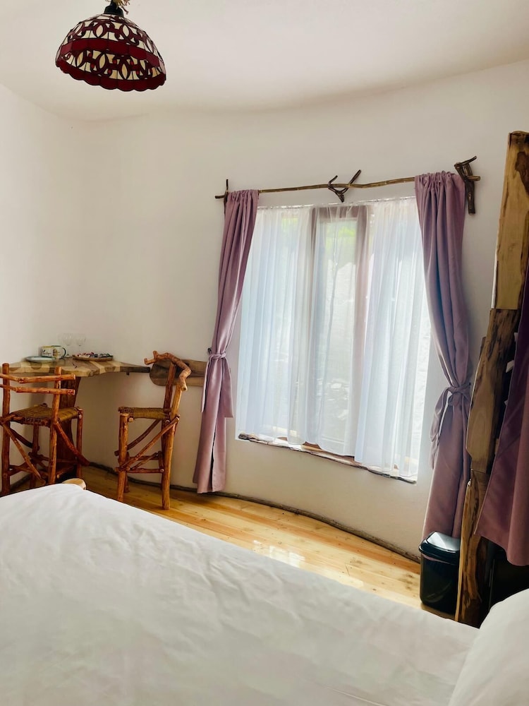 Standard Double Room photo 2