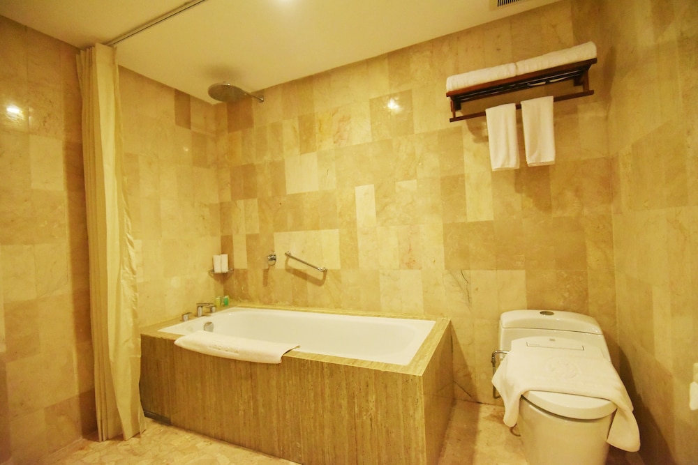 Executive Room photo 2