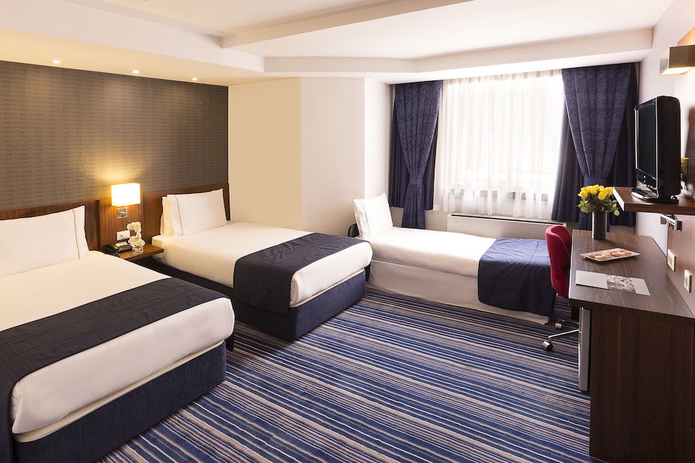 Superior Triple Room photo 1