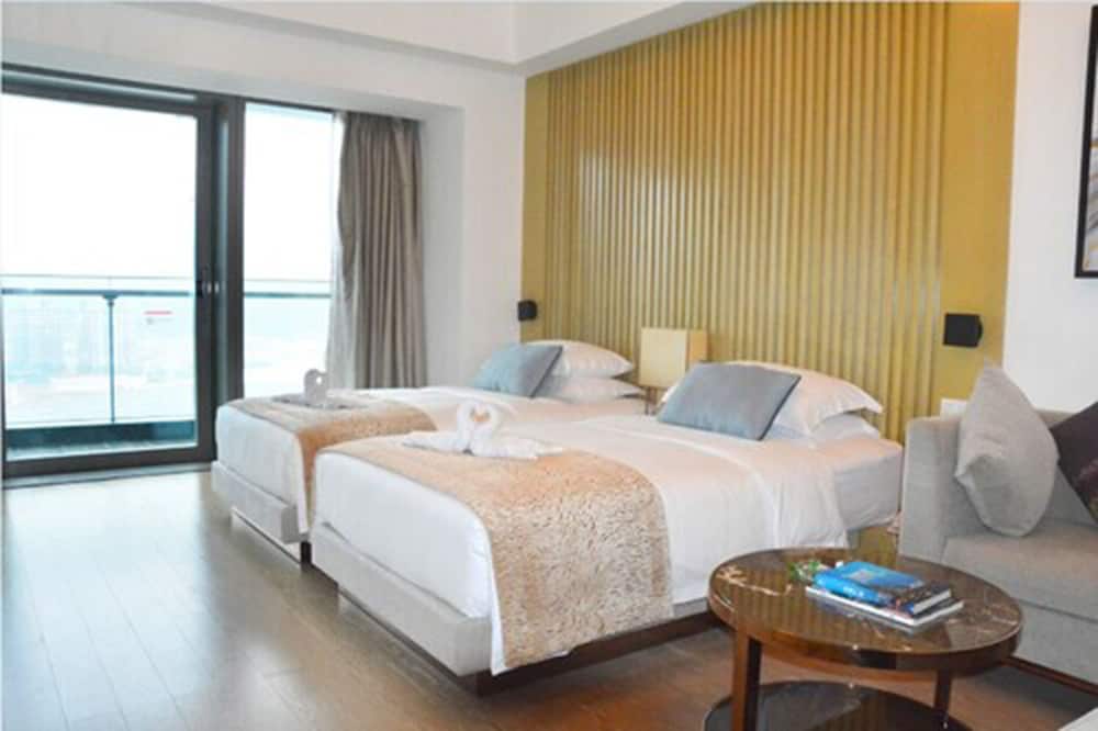 Superior Twin Room, Sea View - Photo 4