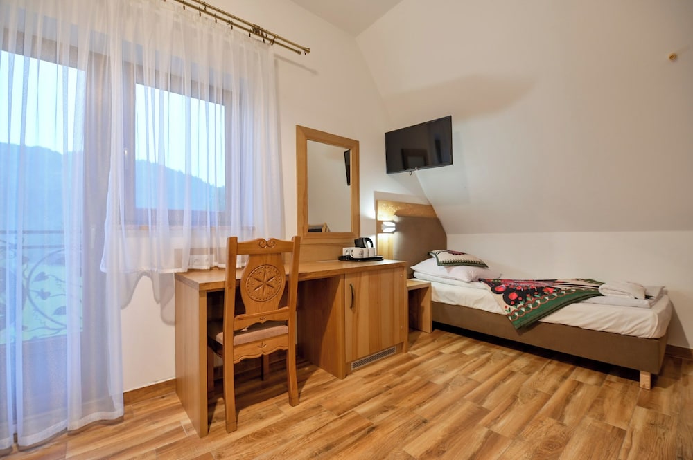 Deluxe Triple Room photo 2