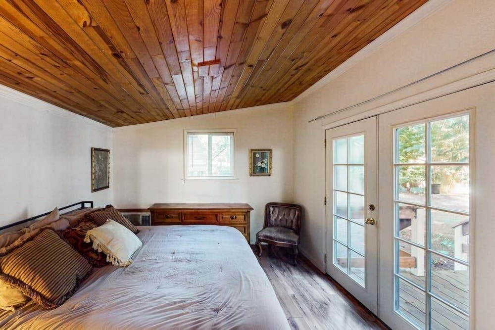 Room, 1 Bedroom photo 2
