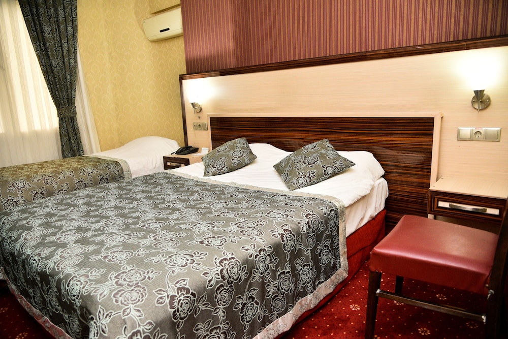 Standard Triple Room photo 3