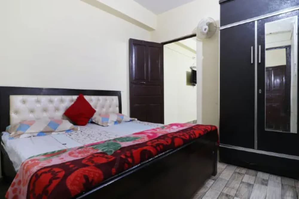 Deluxe Double Room - Photo 8